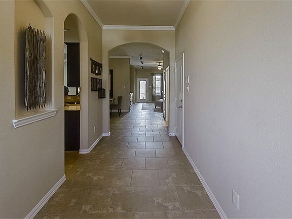 4th image of 18231 Russett Green Dr