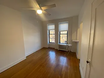 Rented by American Way Real Estate Inc