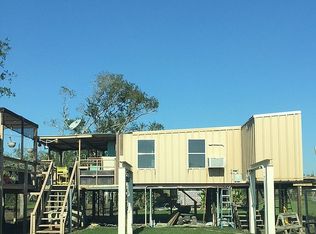 806 Guadalupe River Dr, Tivoli, TX 77990