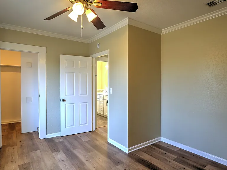 811 E Chapman Ave — Photo 21
