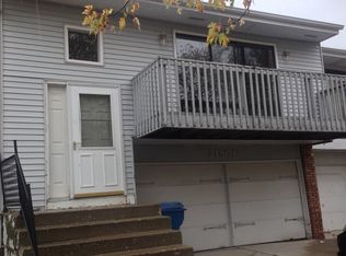 21801 Peterson Ave, Sauk Village, IL