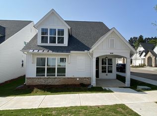 2036 Harvest Pond Cir, Suwanee, GA 30024