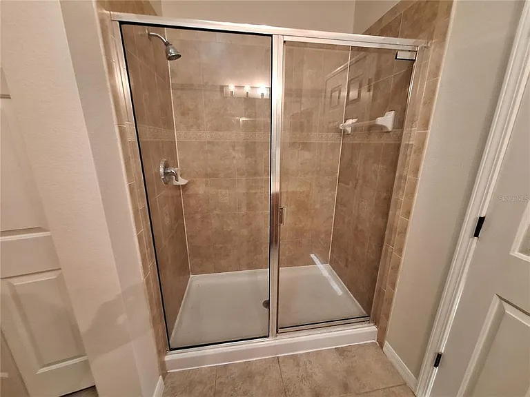 3709 Parkridge Cir #7-204 — Photo 12