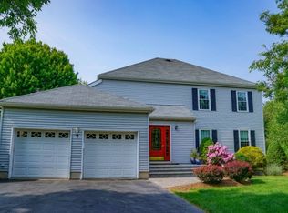 7 Angus Rd, Flemington, NJ 08822