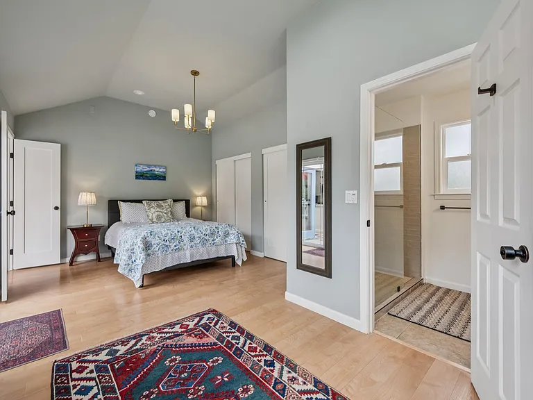 121 Laurel Ave — Photo 15