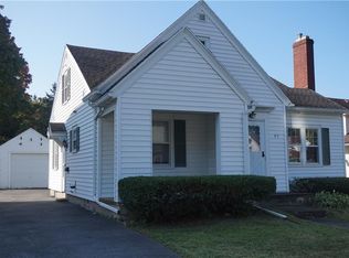 43 Redfern Dr, Rochester, NY 14620