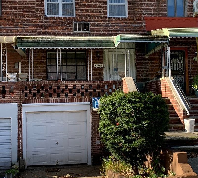 2nd image of 2156 Brown St
