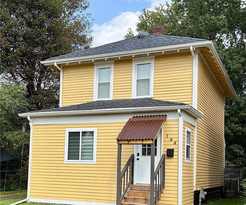 1st image of 144 N 11th St