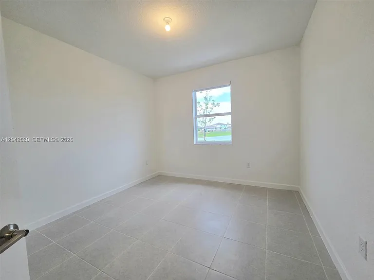 2423 SE 30th St — Photo 34