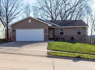 940 Marisa Rdg, Dubuque, IA 52001