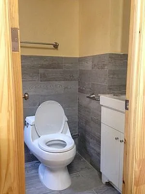 Rented by Lang Realty LLC | media 43