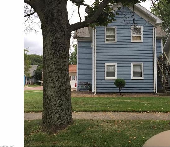 2nd image of 210 S Street Clair St