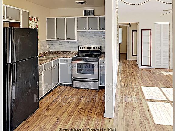 4th image of 2260 W Dana Dr