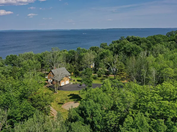 19 Glenview Lane, Belfast, ME 04915