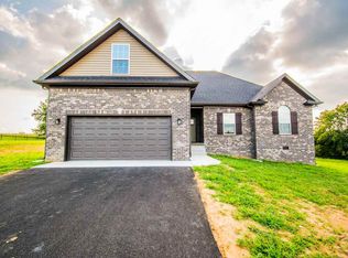 165 Crossridge Ln, Scottsville, KY 42164