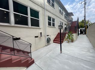 5864 San Vicente Blvd #2A, Los Angeles, CA 90019