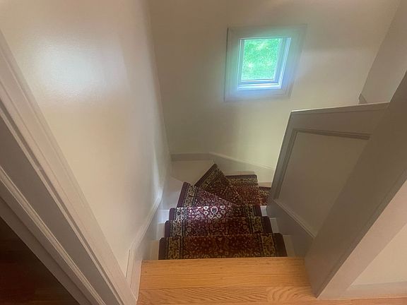 4th image of 139 Feeding Hills Rd APT C