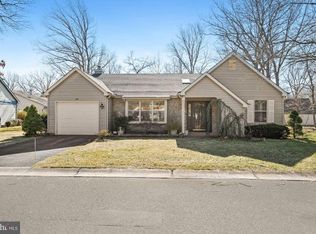 320 Gardenia Dr, Whiting, NJ