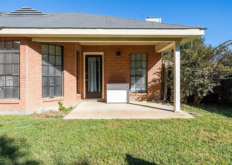 2nd image of 6704 Providence Ct