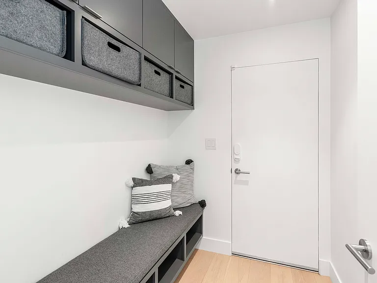 Mud room