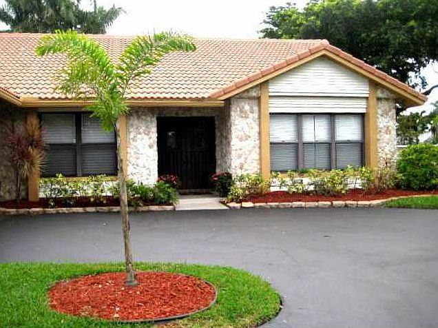 1st image of 11028 NW 13th Ct