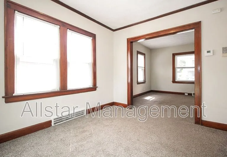 14210 Athens Ave — Photo 20