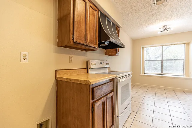 7750 Crooked Rd — Photo 13