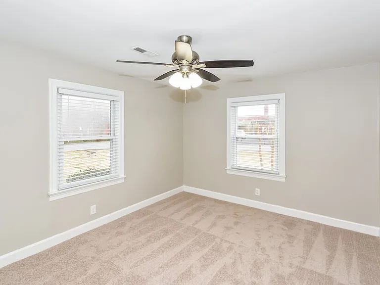 113 Elementary Dr — Photo 11