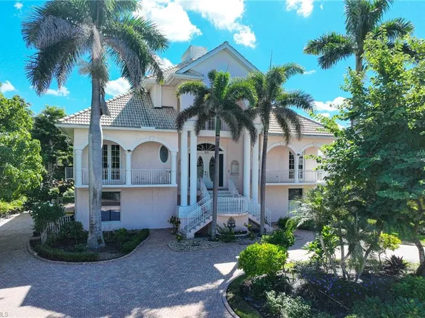 192 Topanga DR, BONITA SPRINGS, FL 34134