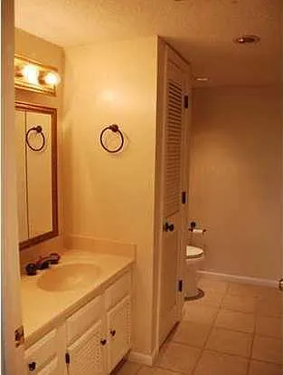 402 Port Royal Way — Photo 76