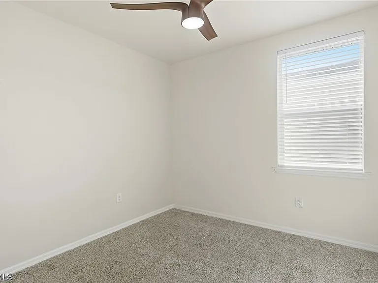 44197 Frontier Dr — Photo 16