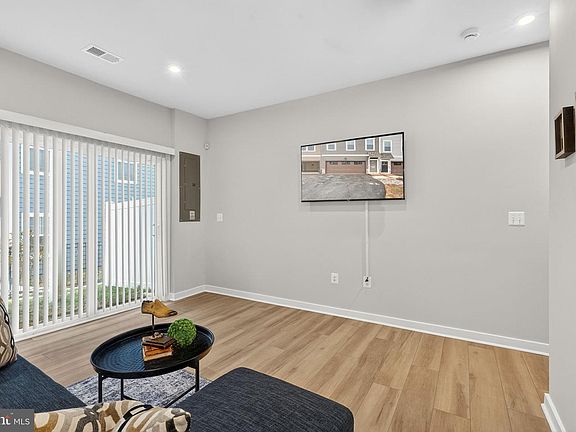 4th image of 18245 Moss Garden Rd