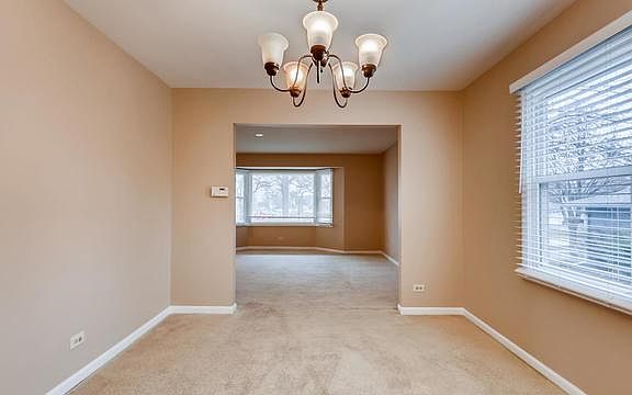 5th image of 1900 Dogwood Dr