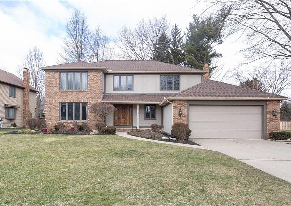 1st image of 24576 Wildwood Dr