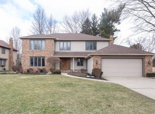 24576 Wildwood Dr, Westlake, OH