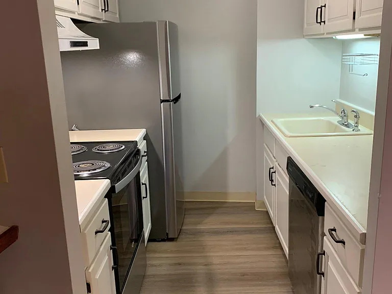 11 Capitol Ave #A — Photo 18