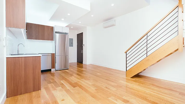 Rented by Nooklyn NYC LLC | media 13