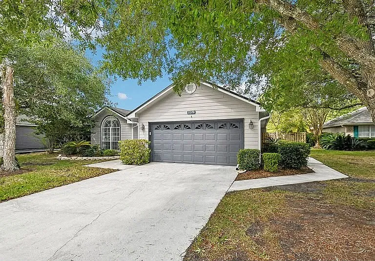 3 bed, 1671 sqft, $2,000 — Photo 2