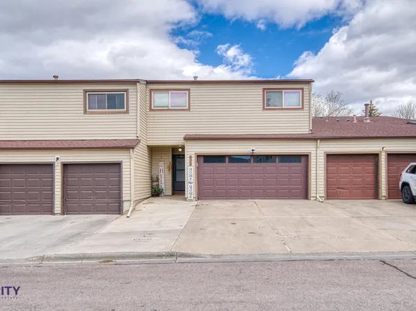1007 Santee Dr, Gillette, WY 82716