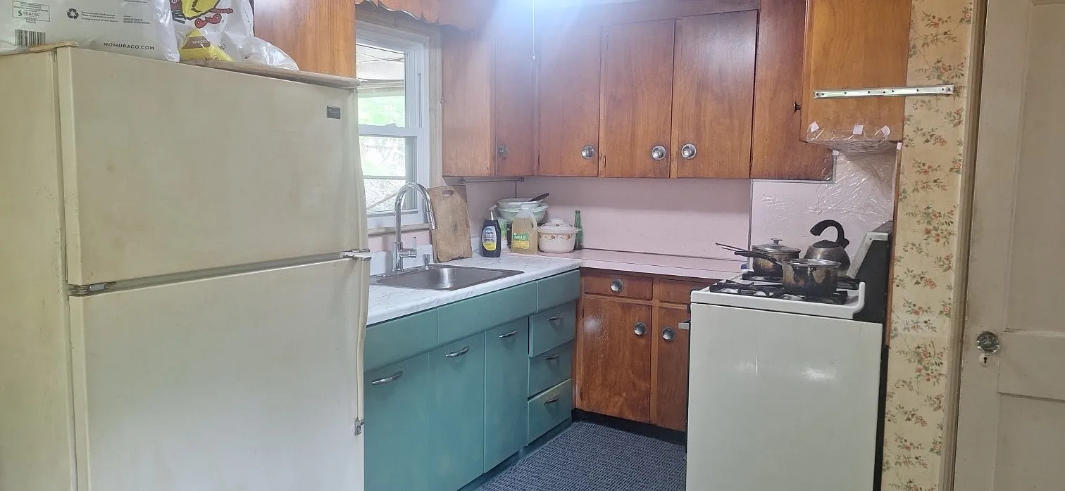 4 bed, 1090 sqft, $3,900 — Photo 4
