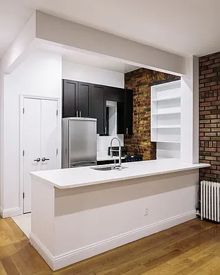 Rented by REAL New York | media 25