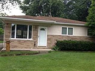 929 Summer St, Algonac, MI 48001