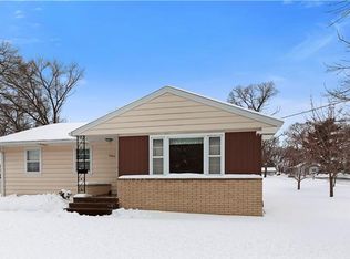 3043 Pinehurst Rd, Eau Claire, WI 54703