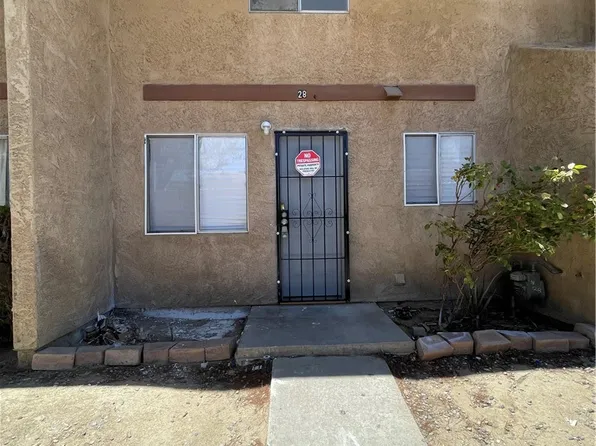 14299 La Paz Dr APT 28, Victorville, CA 92395
