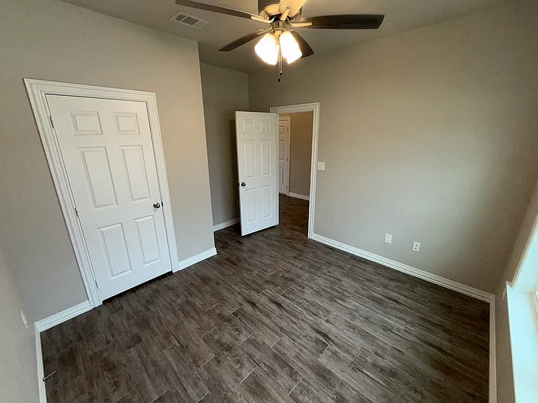 3514 Fenway Cir — Photo 13