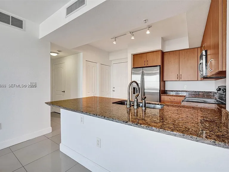 1830 Radius Dr #609 — Photo 9
