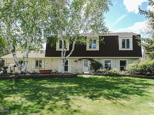 3124 Goldenrod Dr, Grand Island, NE 68801