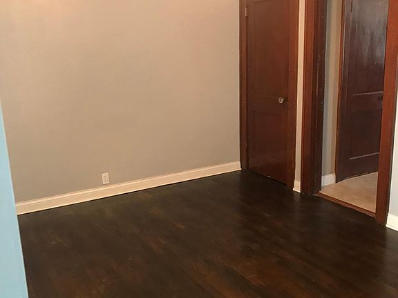 3rd image of 4955 Eichelberger St Floor 1
