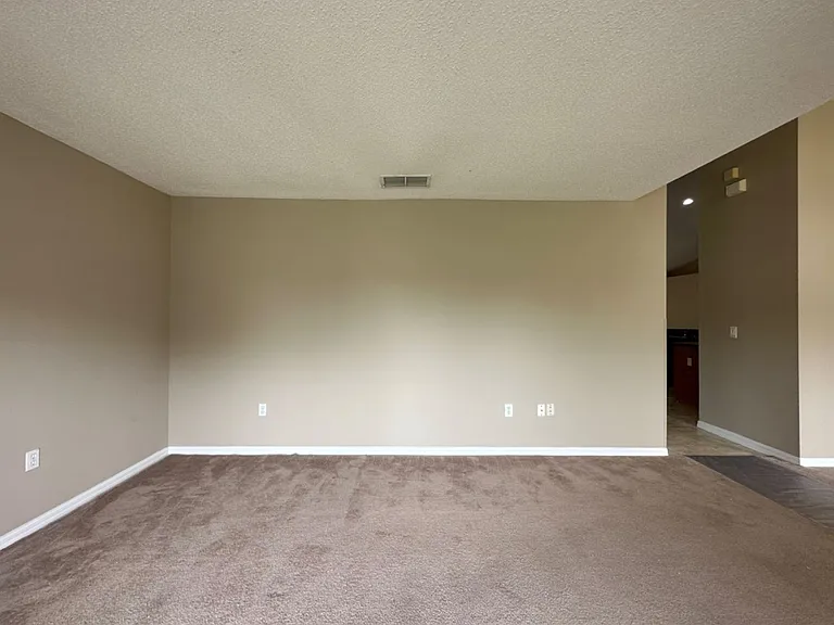 2932 Foraker Way — Photo 11