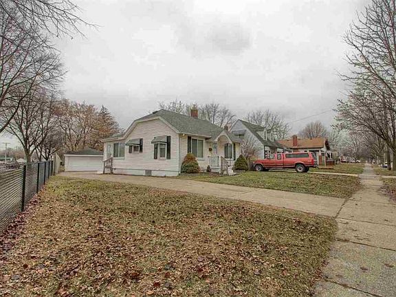 3rd image of 19 Clair Ave